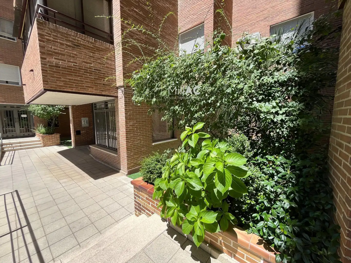 Vista exterior de Piso en venta en Madrid con Aire acondicionado, Calefacción y Terraza