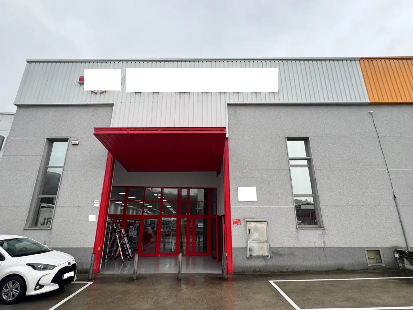 Industriegebäude zur Miete in San Cibrao das Viñas, imagen 2