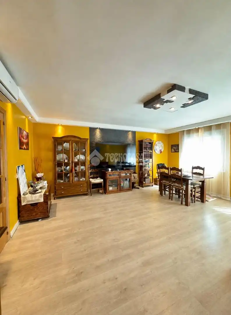 Casa aparellada amb piscina en venda a Altos del Olivar - El Caracol, imagen 9
