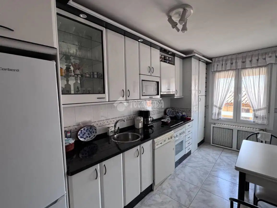 Küche von Gebäude zum Verkauf in Villaquilambre