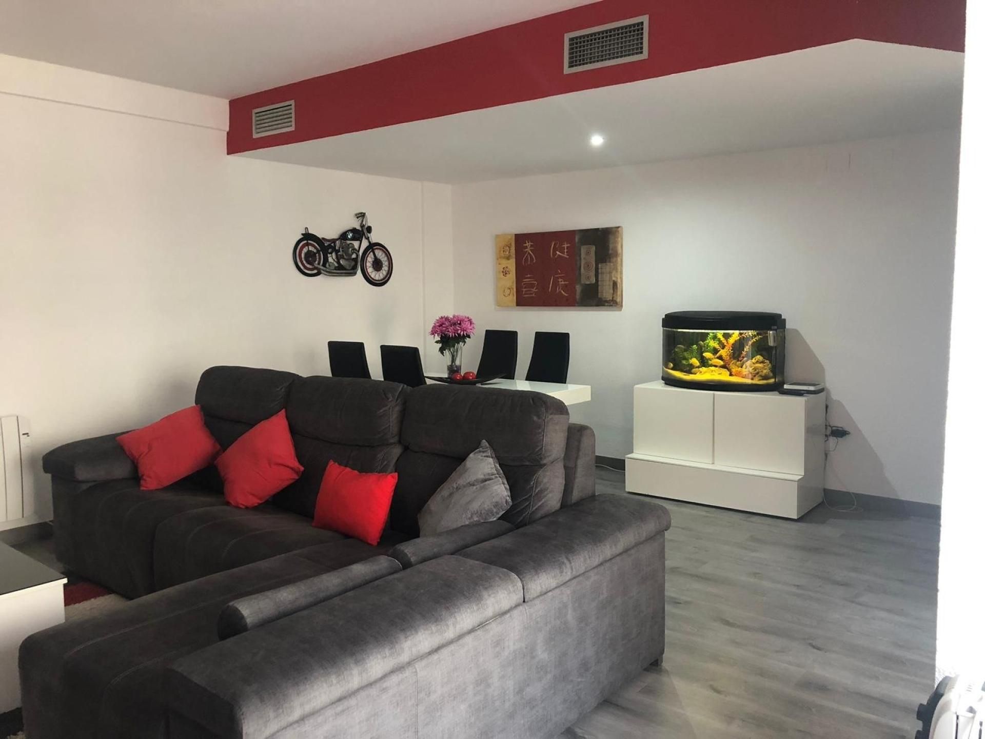 Sala de estar de Casa o chalet en venta en Badajoz Capital con Aire acondicionado, Calefacción y Piscina comunitaria