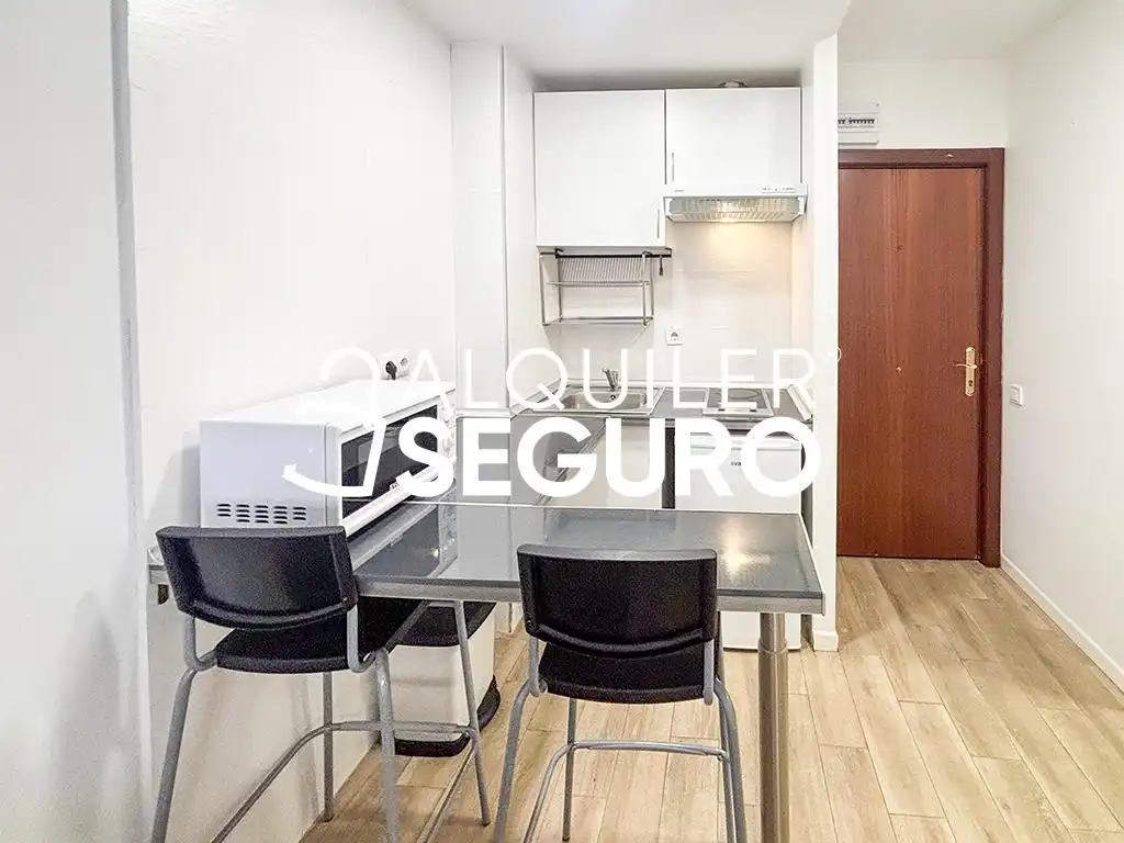 Küche von Wohnung zur Miete in Madrid mit Klimaanlage, Heizung und Möbliert