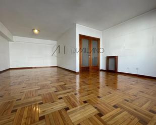 Living room of Flat for sale in Vigo   with Heating, Parquet flooring and Terrace