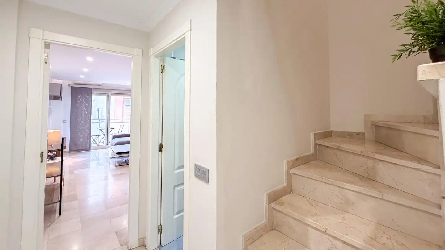 Maisonette zum Verkauf in Santa Pola mit Klimaanlage, Terrasse und Möbliert