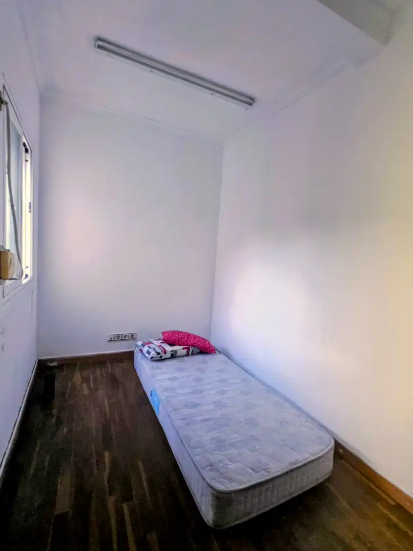 Schlafzimmer von Wohnung zum Verkauf in L'Hospitalet de Llobregat