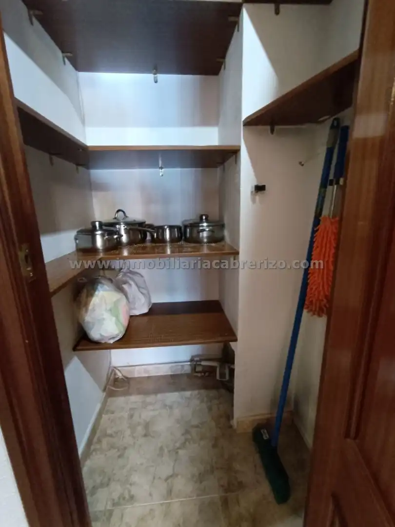 Kitchen of Flat for rent in  Logroño  with Heating, Parquet flooring and Terrace