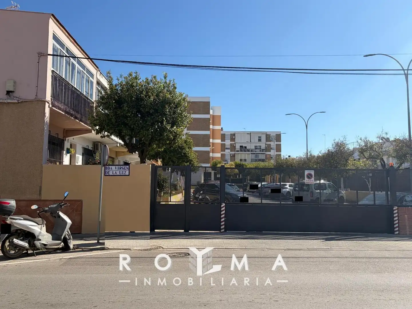 Vista exterior de Dúplex en venta en Dos Hermanas