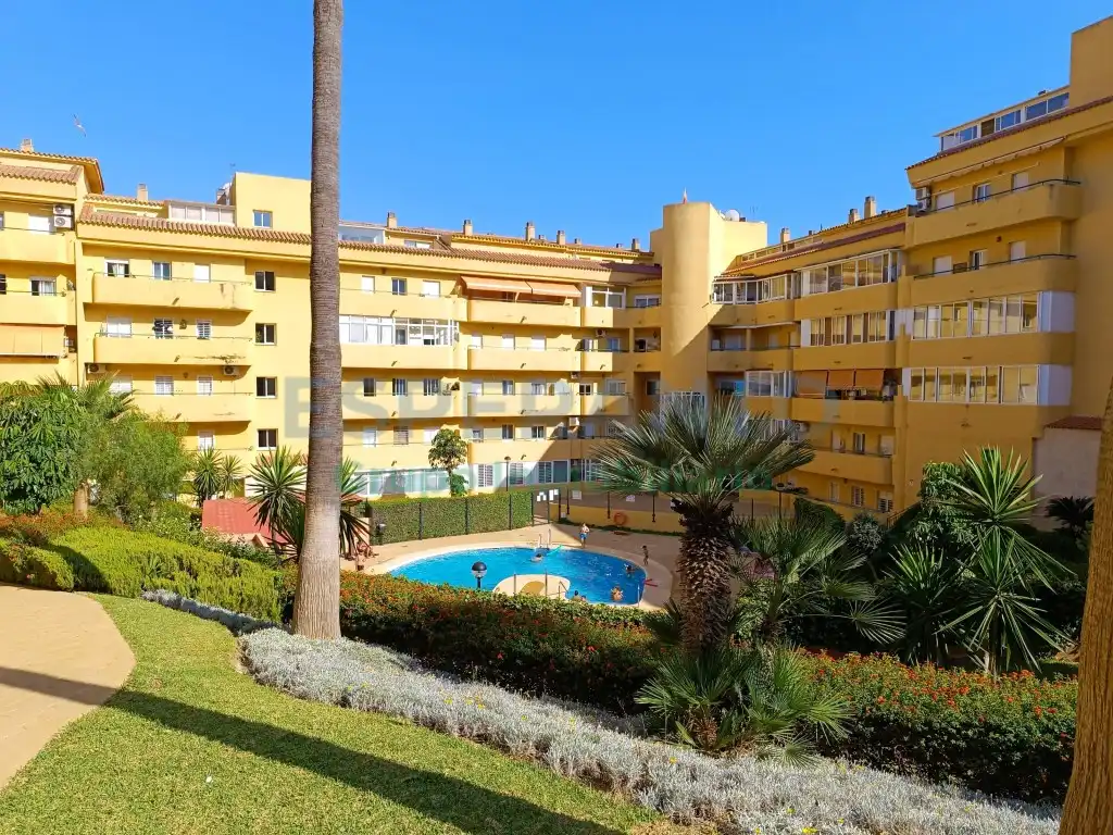 Vista exterior de Piso en venta en Fuengirola