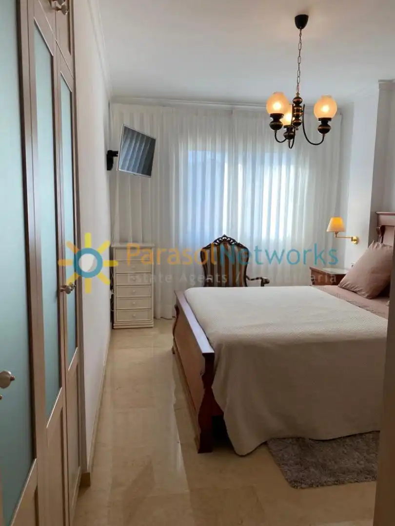 Habitación de Piso de alquiler en Gandia con Horno y Balcón