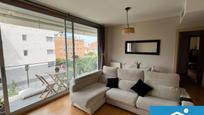 Living room of Flat for sale in Sabadell  with Air Conditioner, Heating and Parquet flooring
