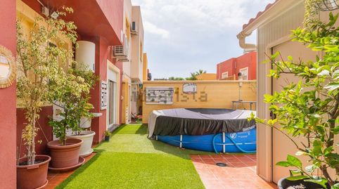 Foto 4 de Casa adosada en venta en Calle Profesora Hortensia Martinez, 7, La Gangosa, Vícar