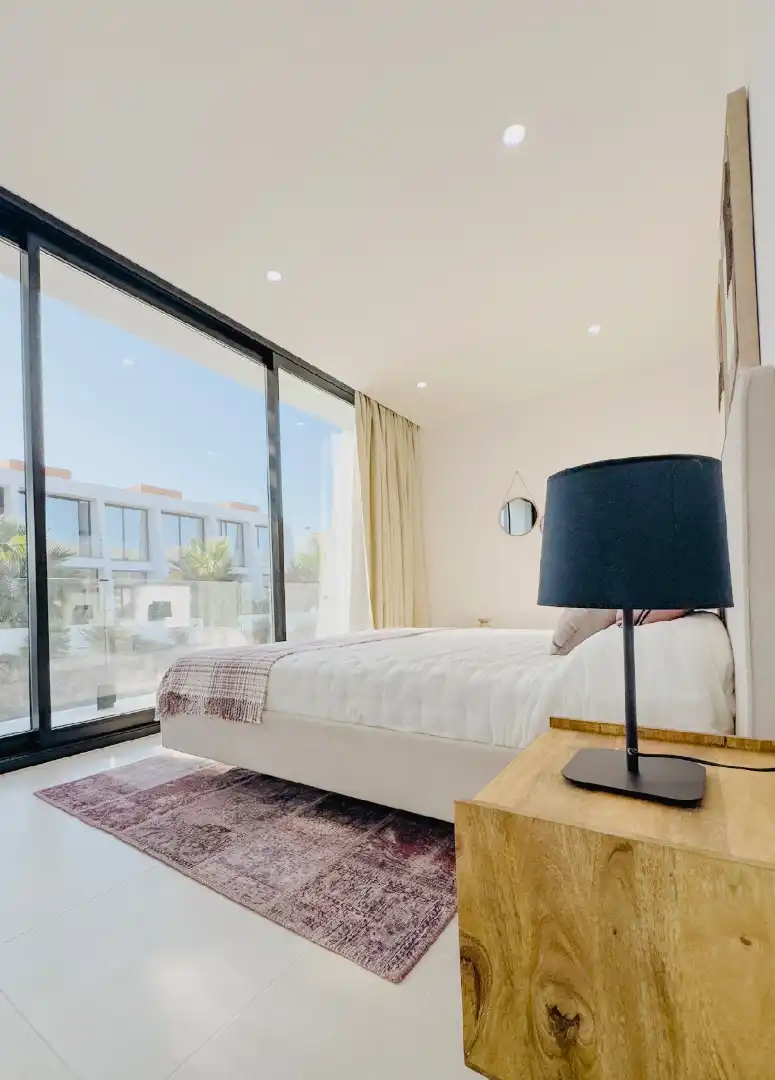 Dormitori de Casa adosada en venda en Calpe / Calp amb Aire condicionat, Calefacció i Jardí privat