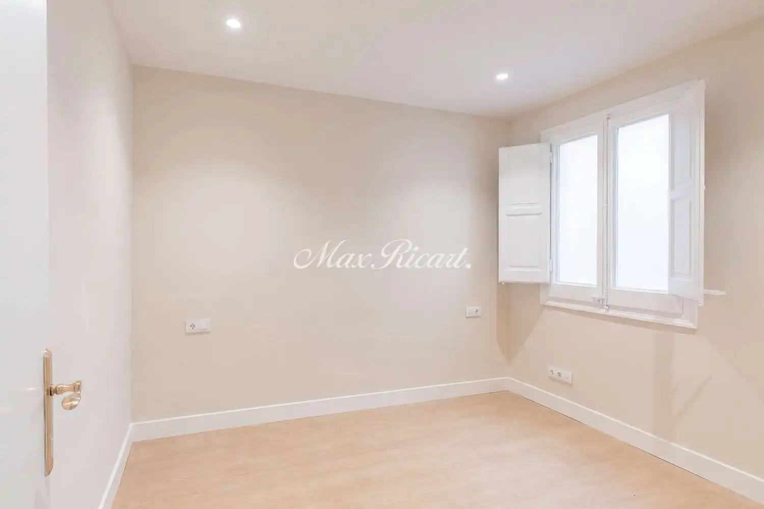 Bedroom of Flat for rent in Barcelona  with Air Conditioner, Heating and Terrace