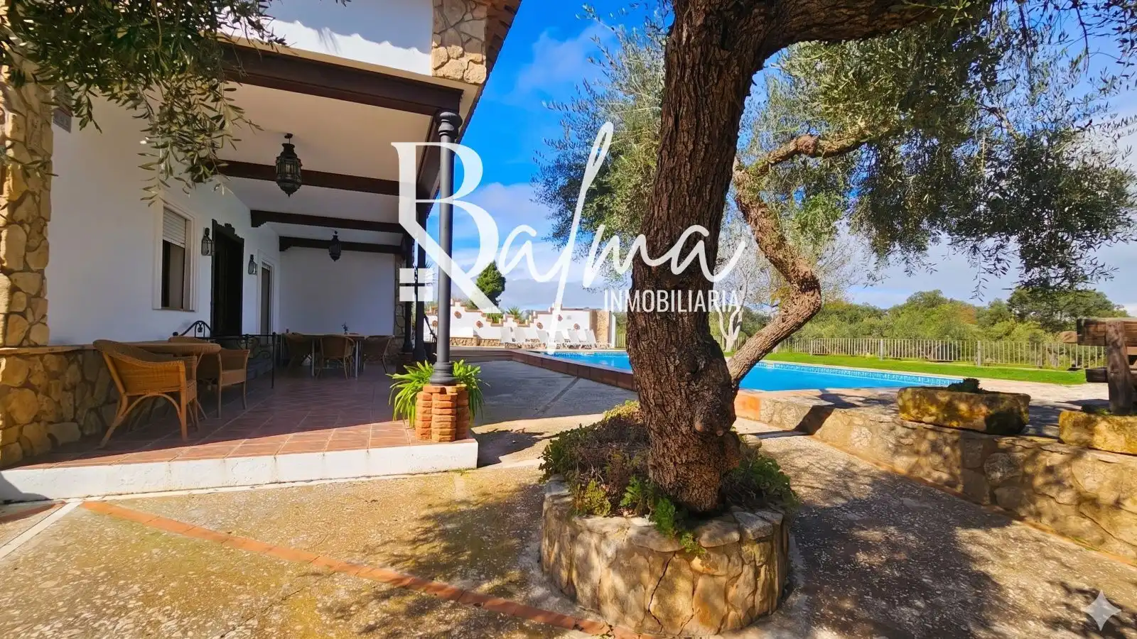 Detached house with pool for sale in Casco Histórico, imagen 6