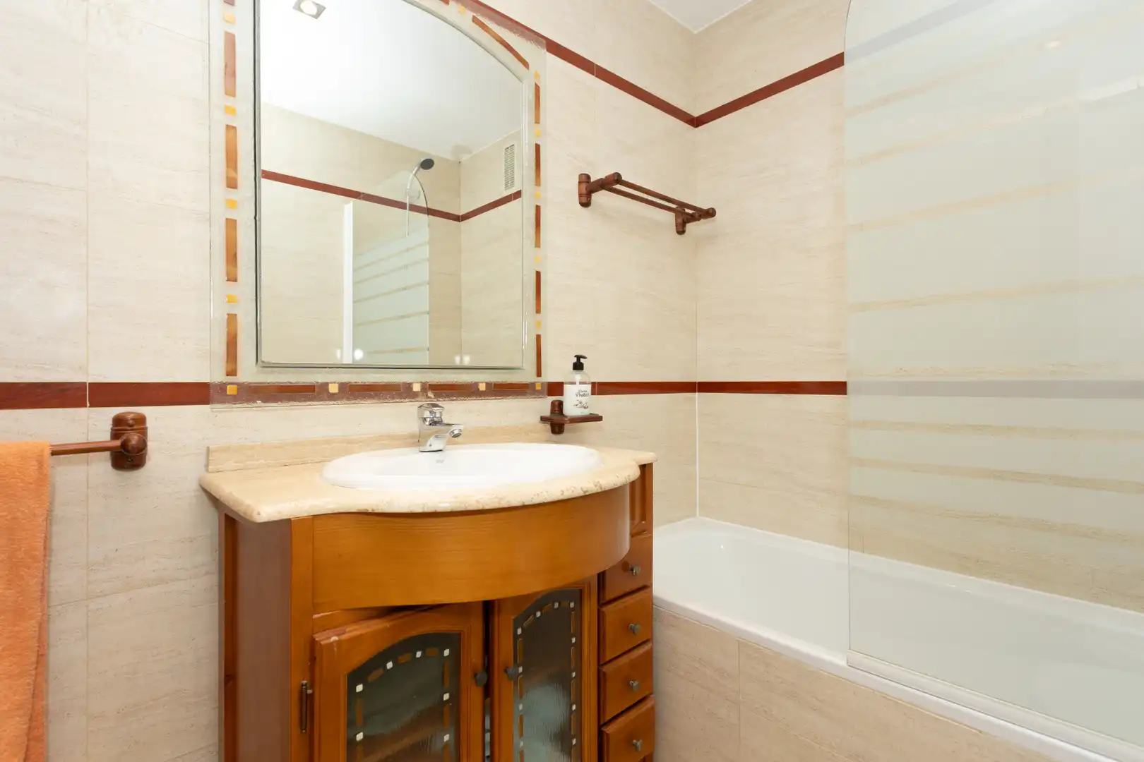 Bathroom of Flat for sale in Majadahonda  with Heating, Terrace and Storage room