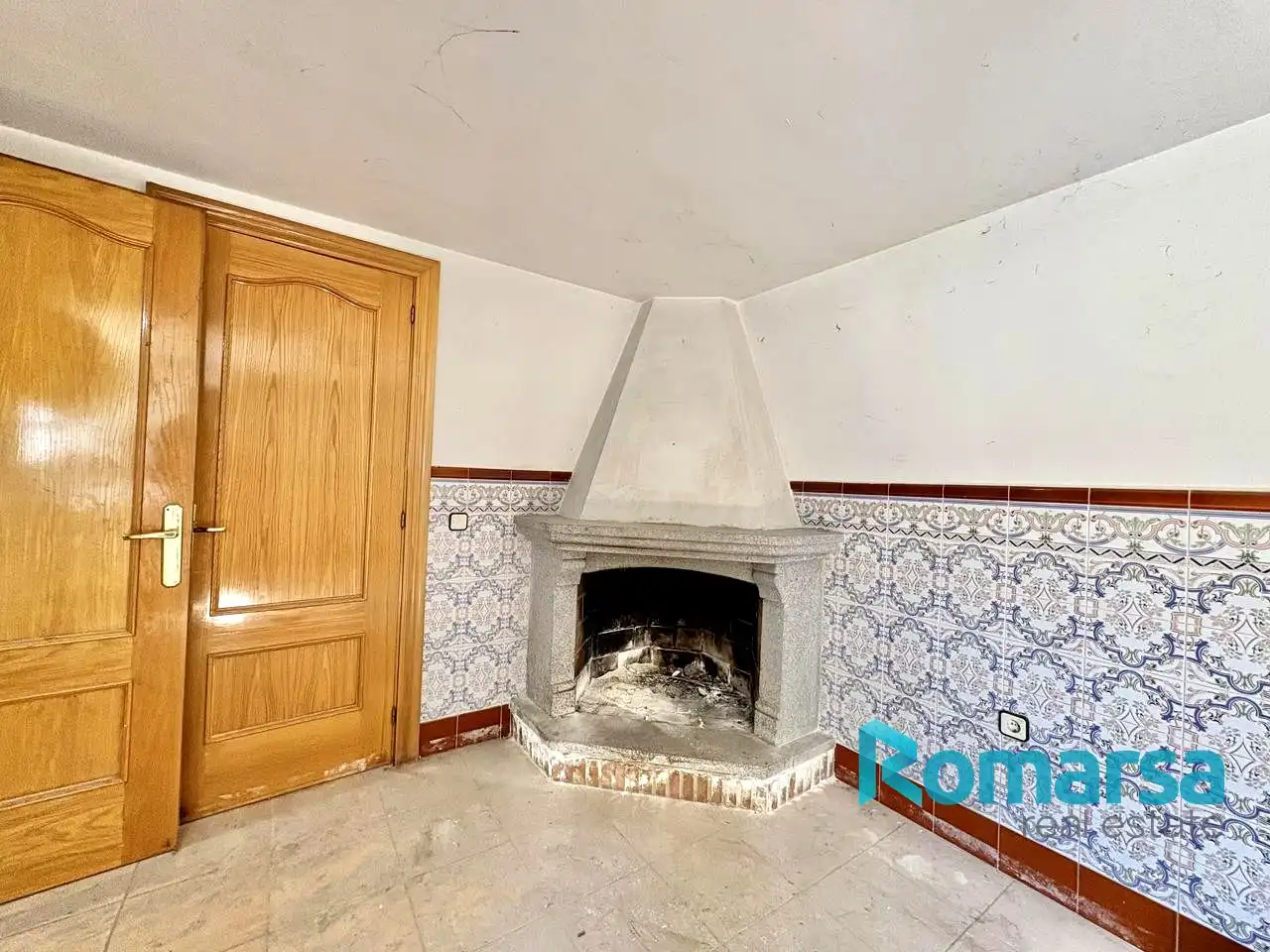 Detached homes for sale in Ávila  with Heating, Private garden and Parquet flooring