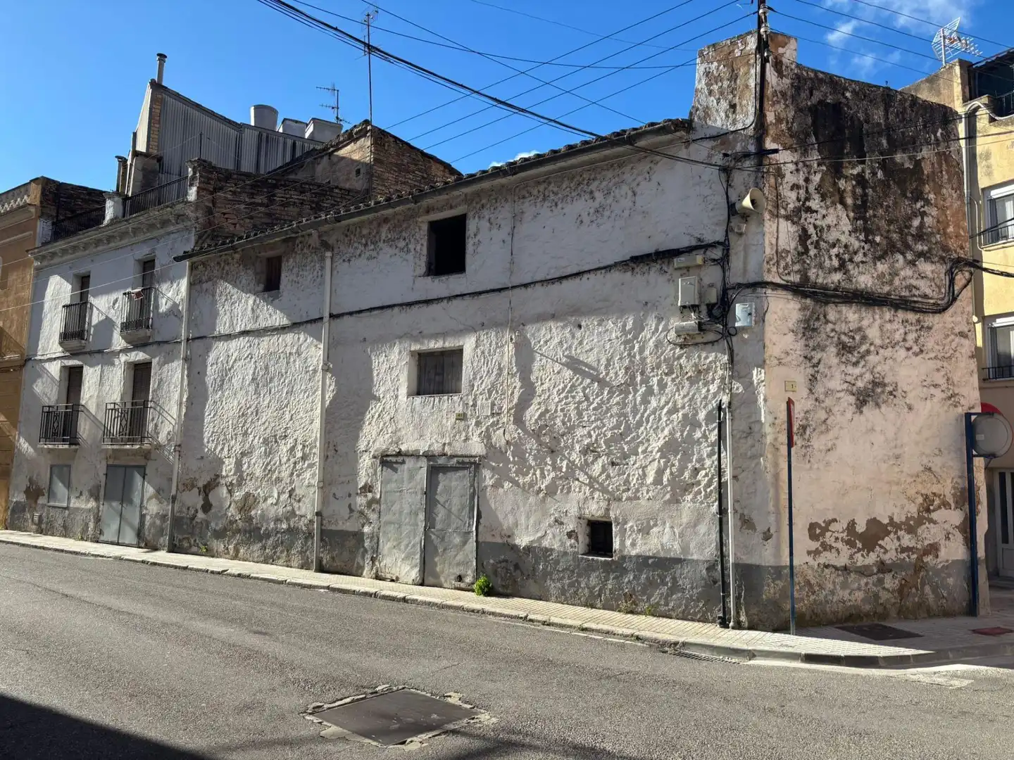 Vista exterior de Casa o xalet en venda en Tortosa amb Balcó