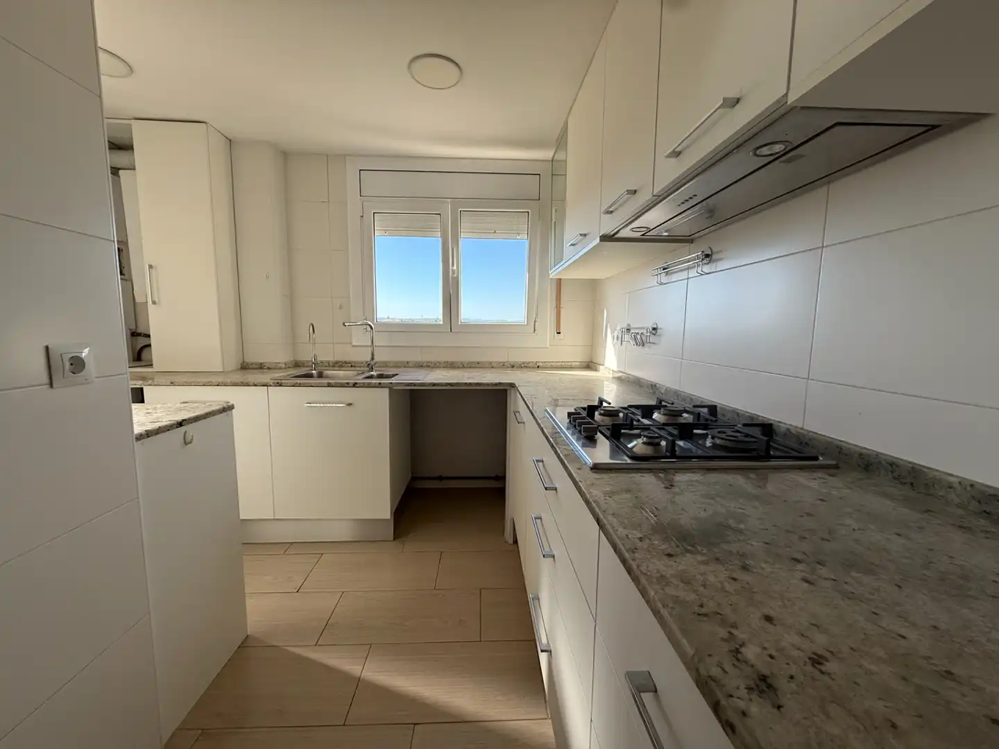 Kitchen of Flat for sale in Torredembarra  with Air Conditioner, Heating and Parquet flooring