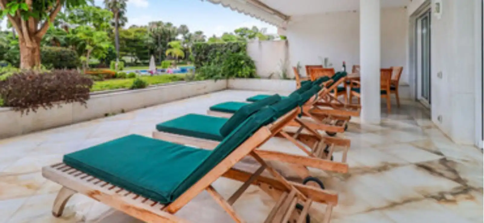 Terraza de Piso en venta en Marbella con Aire acondicionado, Terraza y Amueblado