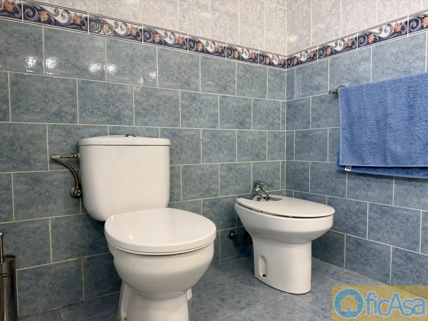 Bathroom of Flat for sale in Castellón de la Plana / Castelló de la Plana  with Air Conditioner, Parquet flooring and Balcony