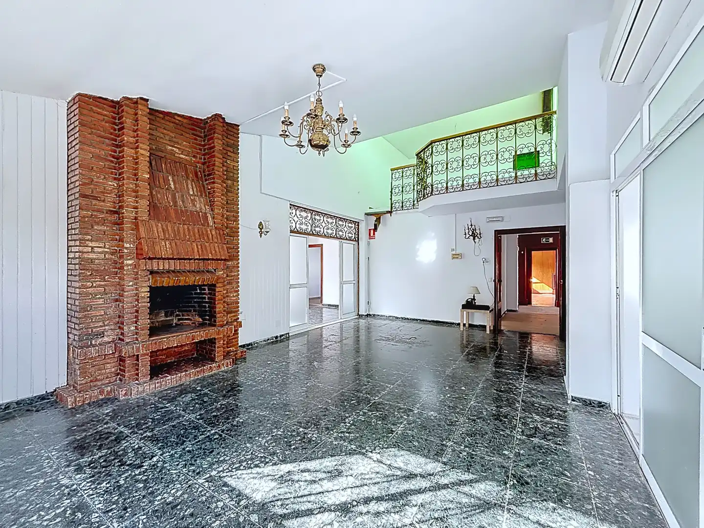 Houses for sale in Málaga  with Air Conditioner, Private garden and Terrace