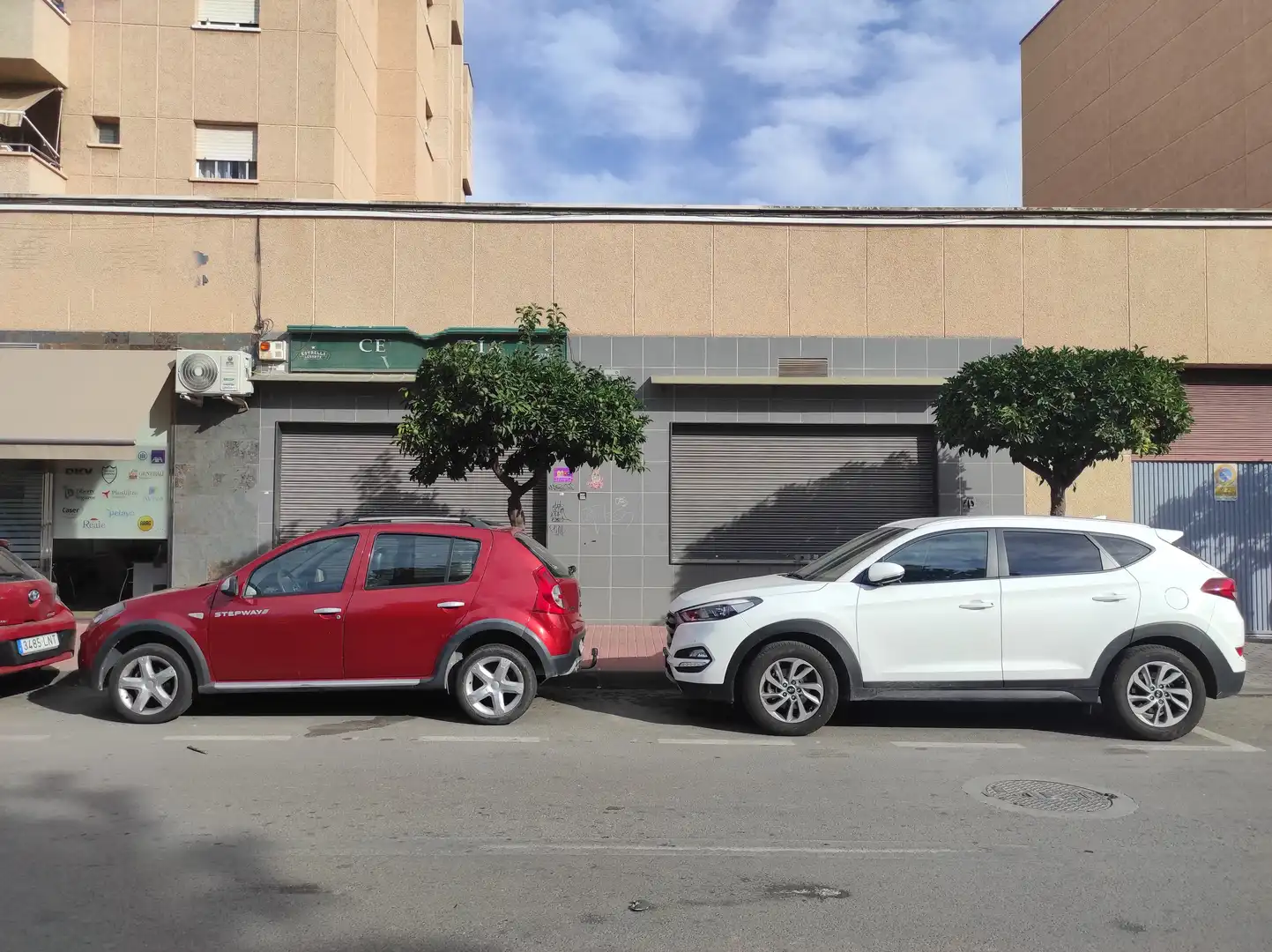 Local comercial en venda a Avenida Monteazahar 19