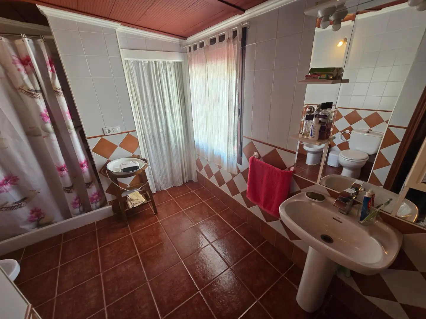Baño de Casa o chalet en venta en Aguilar de la Frontera con Aire acondicionado, Jardín privado y Trastero
