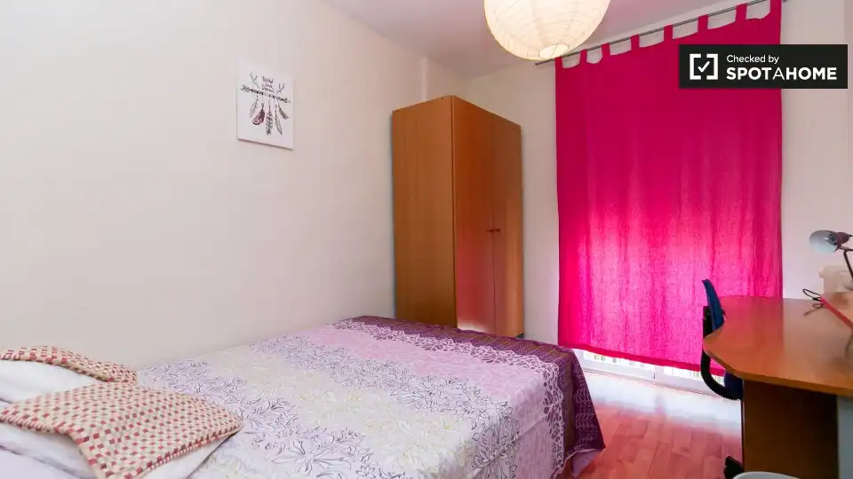 Room in Parque Nueva Granada