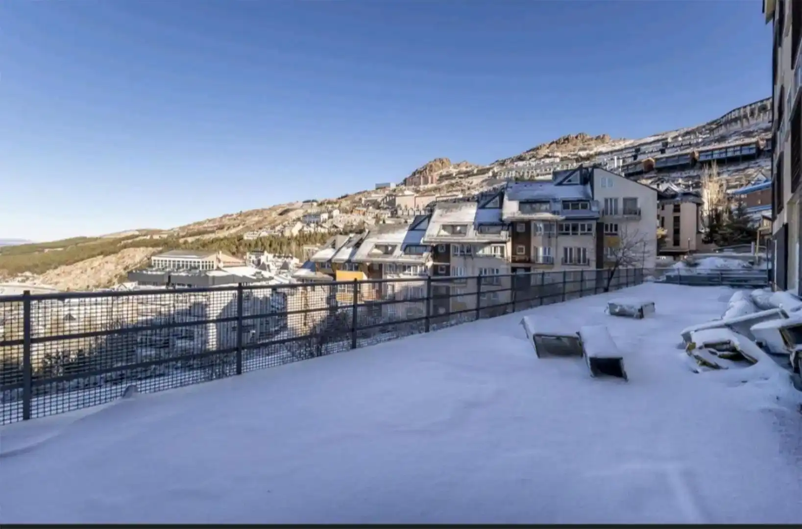 Vista exterior de Pis de lloguer en Sierra Nevada amb Piscina