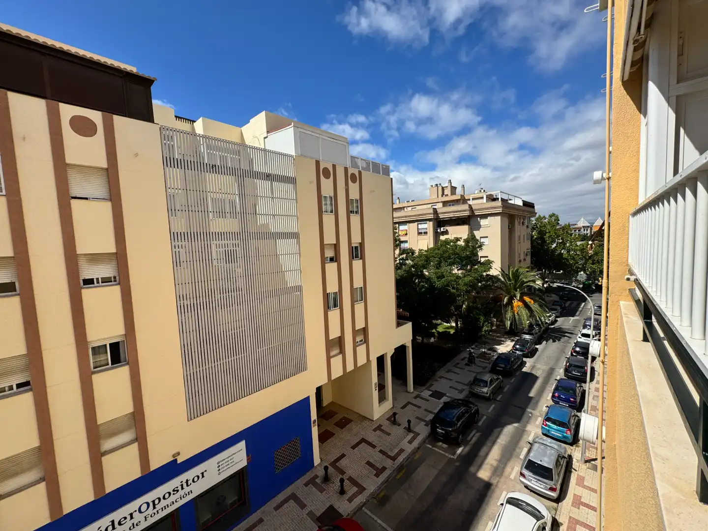 Vista exterior de Pis per a compartir en Málaga amb Aire condicionat, Terrassa i Moblat
