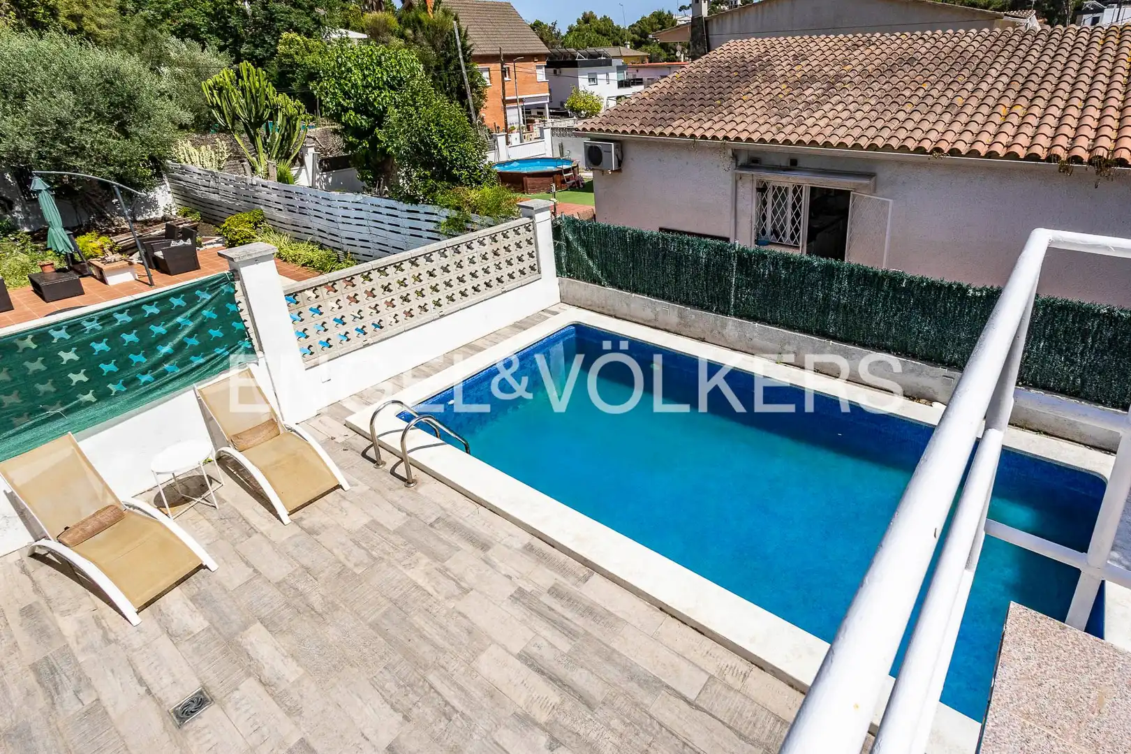 Piscina de Casa o xalet en venda en Castelldefels amb Aire condicionat, Calefacció i Parquet