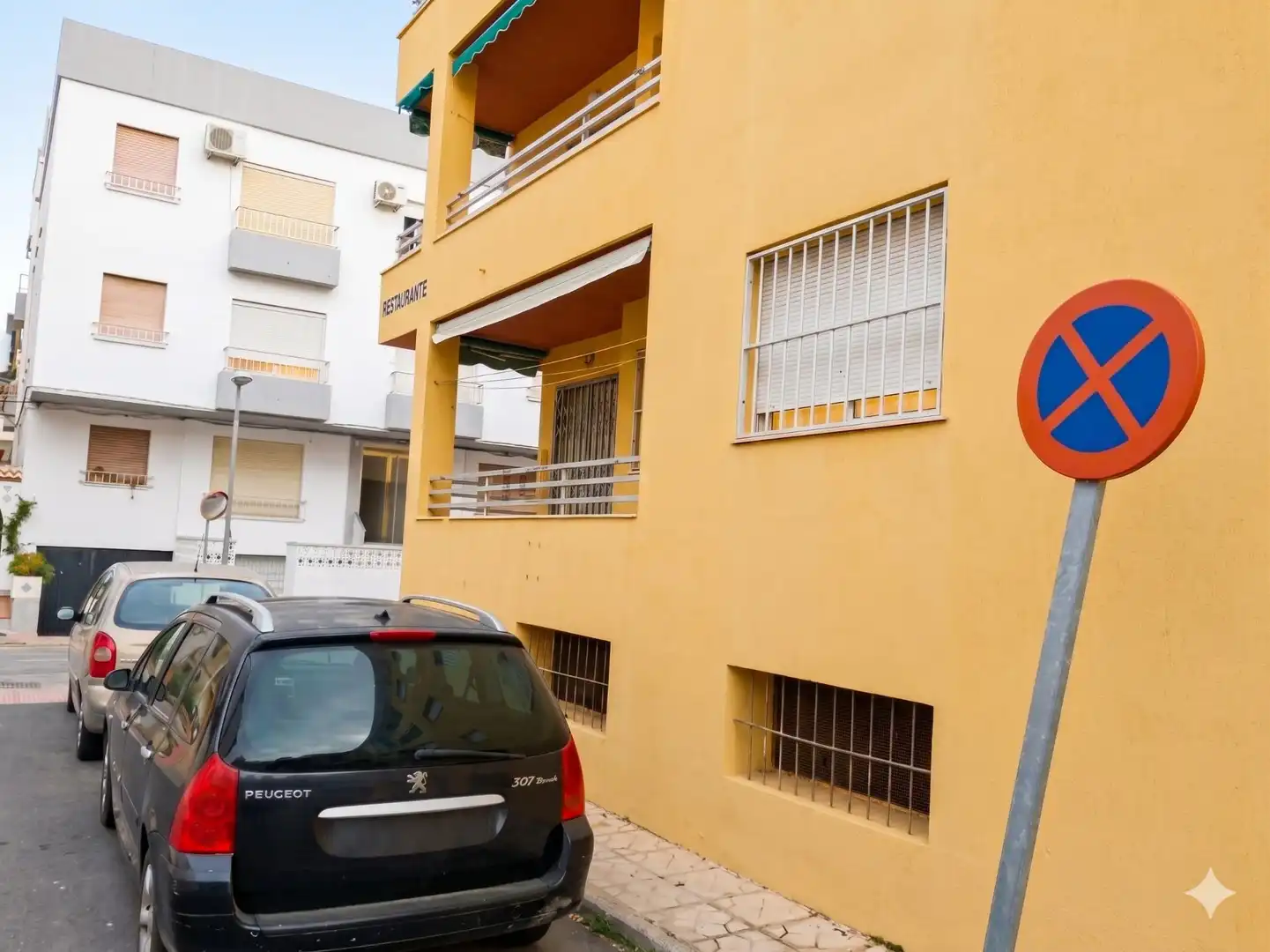 Vista exterior de Piso en venta en Almuñécar con Calefacción, Amueblado y Balcón