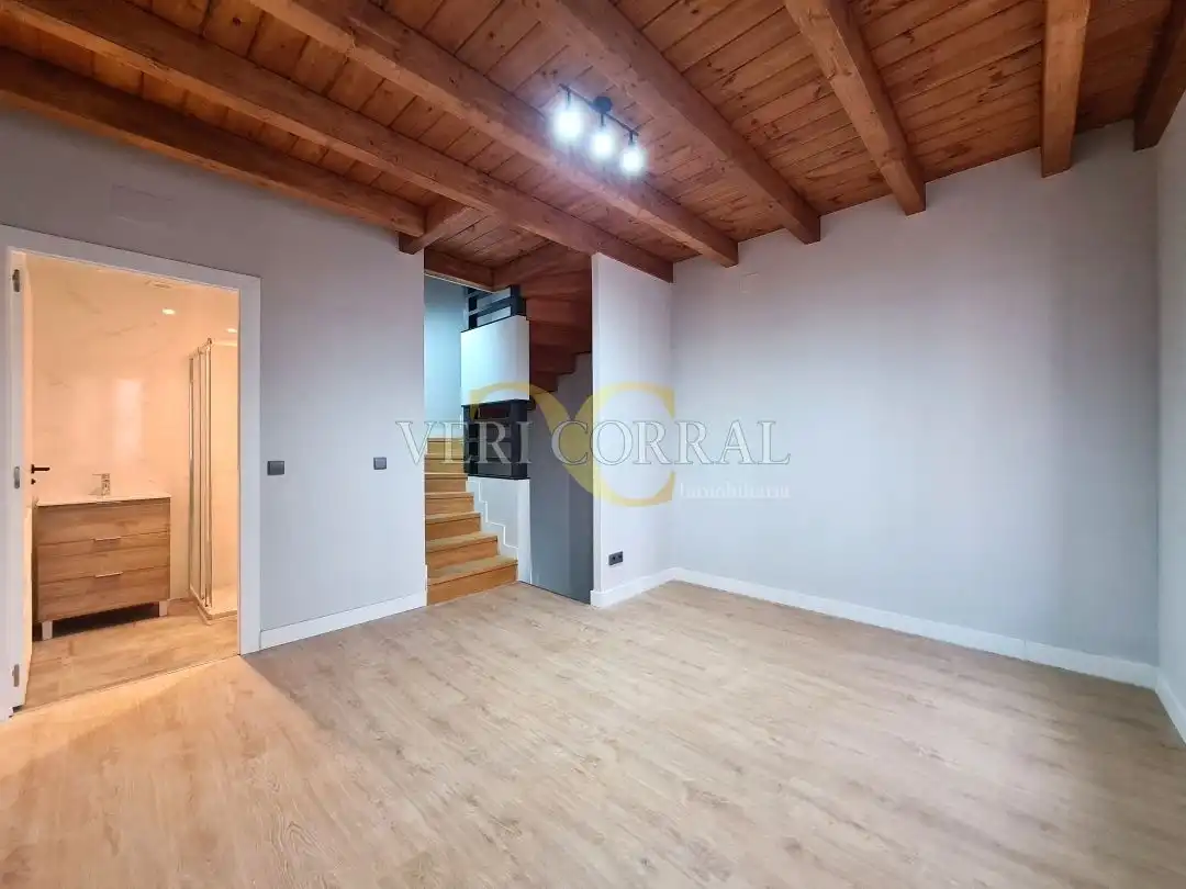 Flat for sale in Gijón   with Heating and Alarm