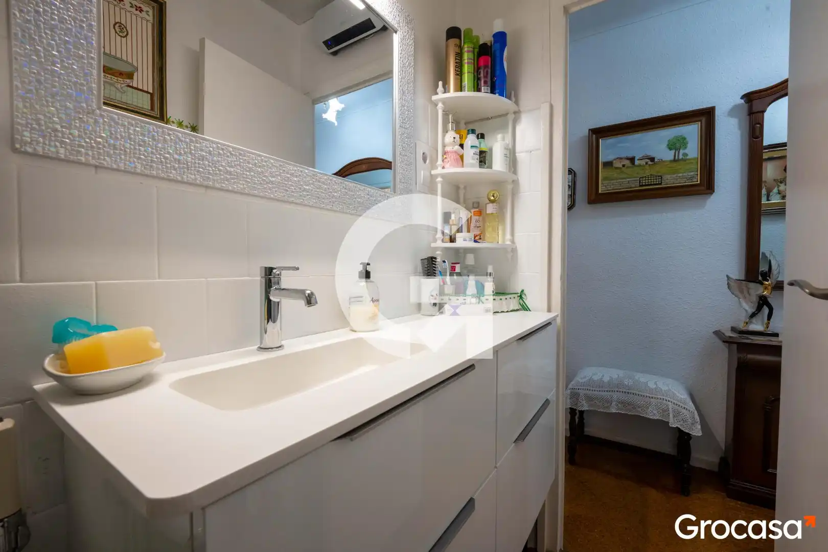 Bathroom of Flat for sale in Mataró  with Air Conditioner, Oven and Washing machine