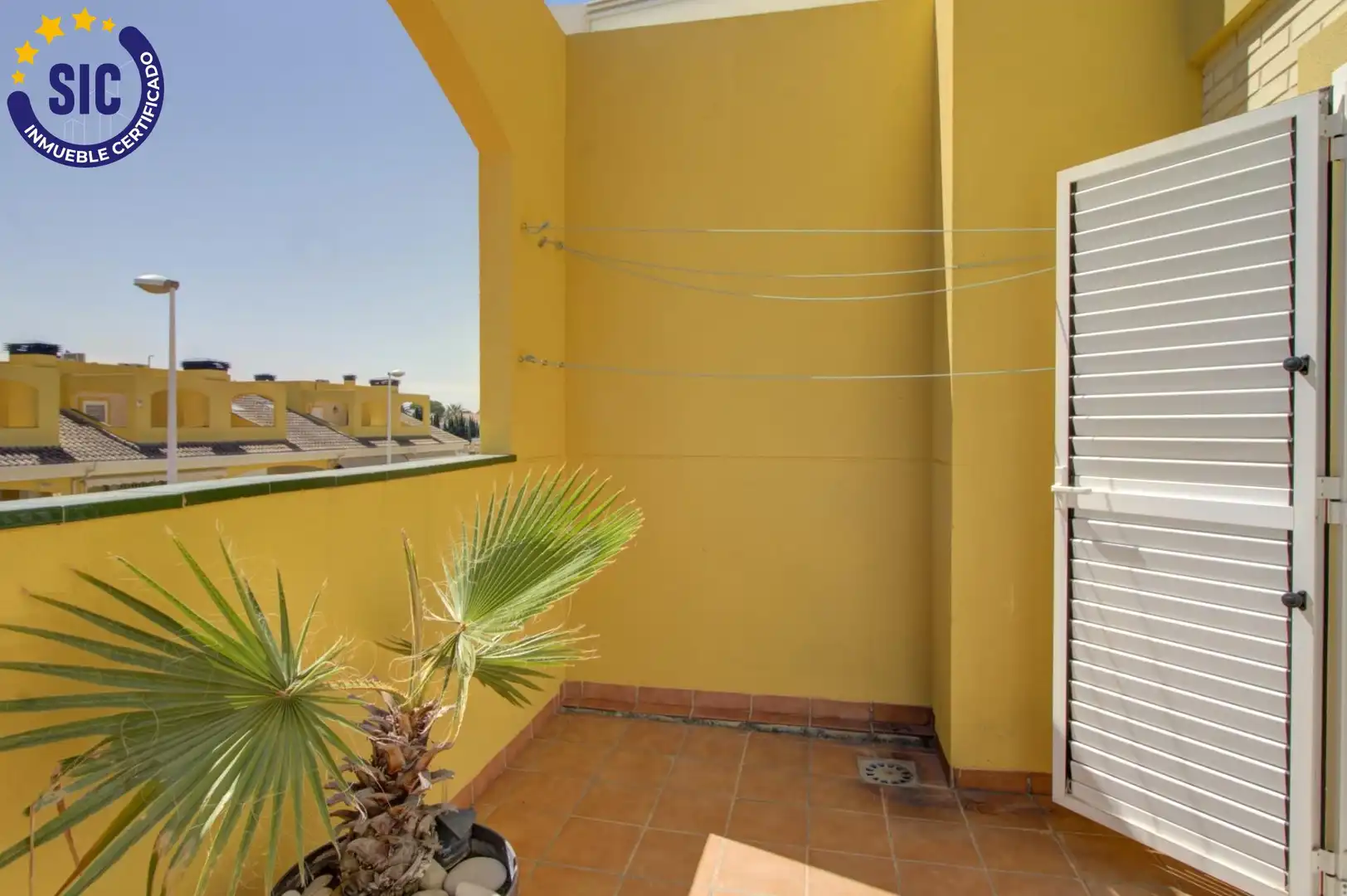 Terrassa de Casa adosada en venda en Sagunto / Sagunt amb Aire condicionat, Calefacció i Jardí privat
