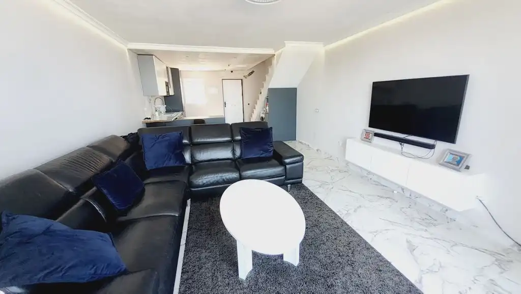 Dúplex con piscina en venta en Riviera del Sol, imagen 4
