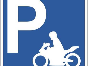 Moto in affitto a Rúa Ernesto Caballero 4