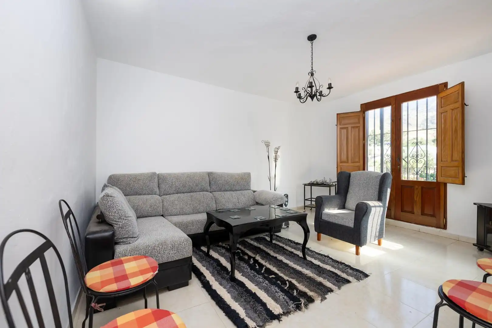 Sala de estar de Casa o chalet en venta en Órgiva con Aire acondicionado, Jardín privado y Terraza