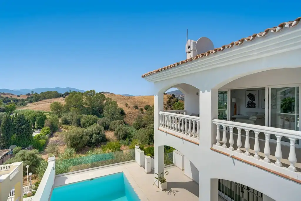 Chalet con piscina en venta en Hipódromo - Cerrado del Águila, imagen 5