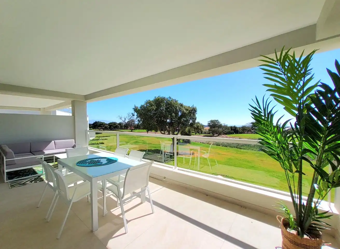 Terraza de Apartamento en venta en Sotogrande con Aire acondicionado, Terraza y Amueblado