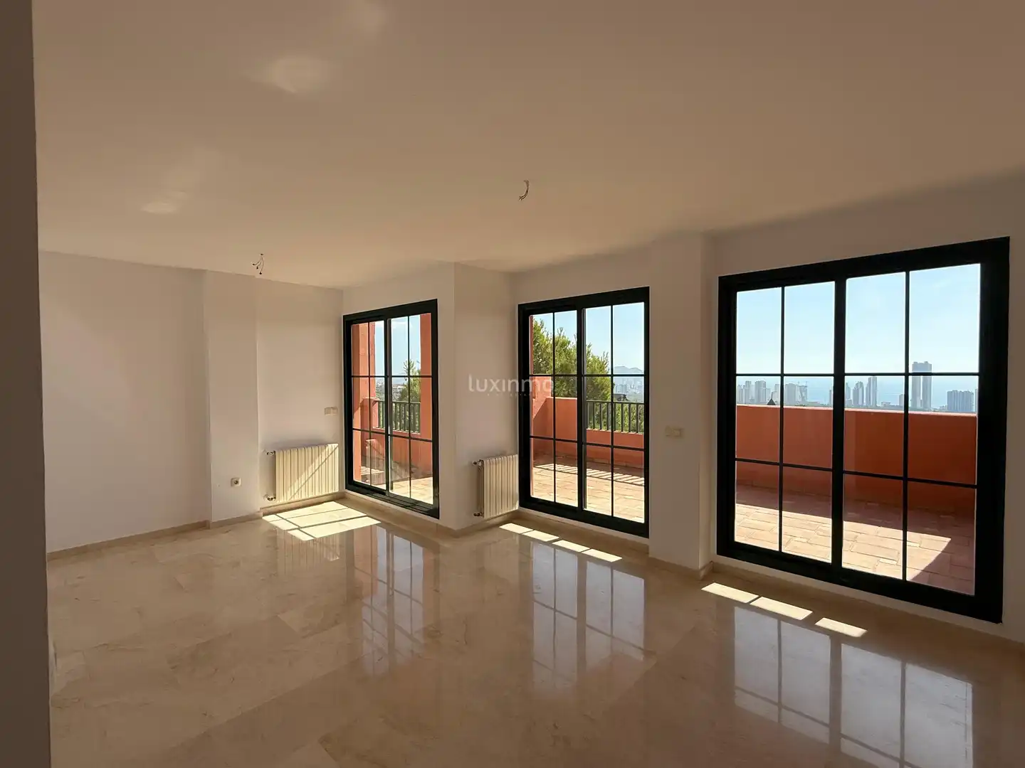 Bedroom of Attic for sale in Golf Bahía