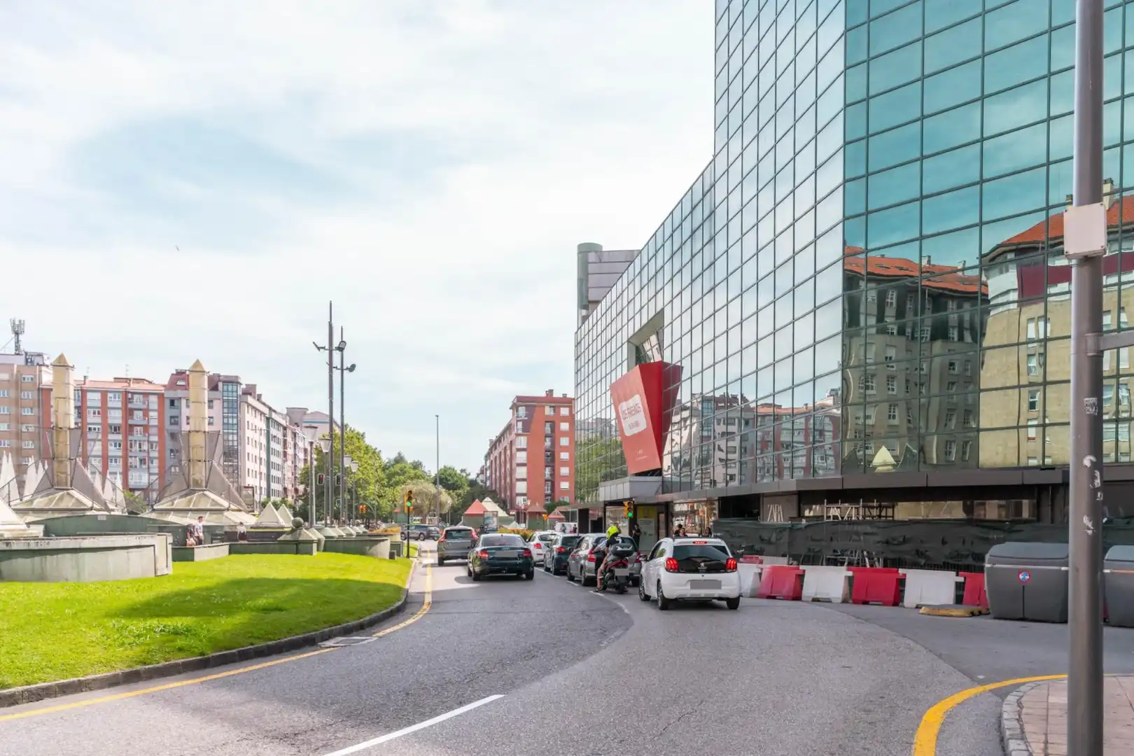Vista exterior de Dúplex en venda en Gijón  amb Calefacció i Traster
