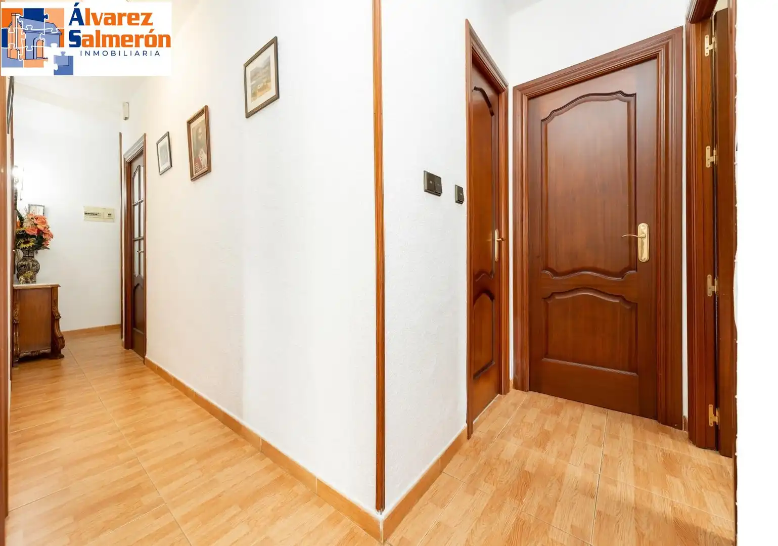 Wohnung zum Verkauf in Granada mit Möbliert und Balkon