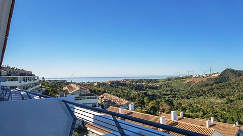 Ático Dúplex en Selwo, Estepona: Un Oasis de Confort y Vistas Espectaculares, imatge 5