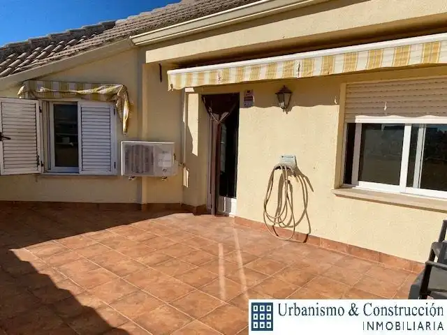 Exterior view of Attic for sale in Ciudad Real  with Air Conditioner, Heating and Private garden