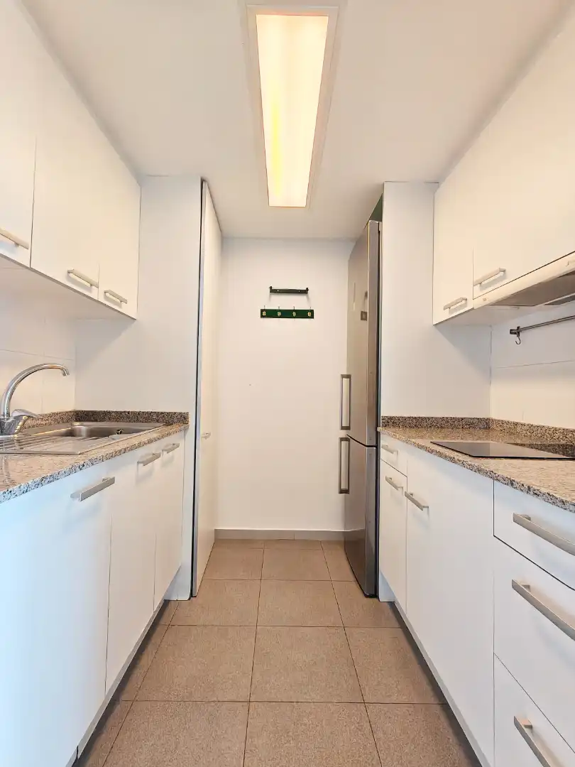 Cuina de Apartament en venda en Terrassa amb Aire condicionat