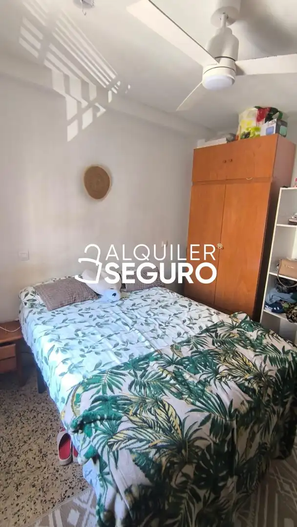Bedroom of Flat for rent in Málaga  with Air Conditioner and Furnished