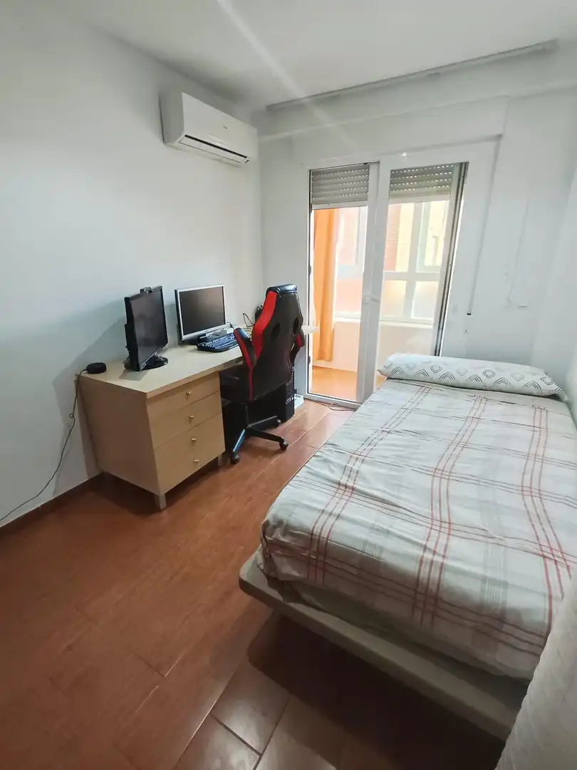 Habitación de Piso en venta en Córdoba con Aire acondicionado, Terraza y Trastero