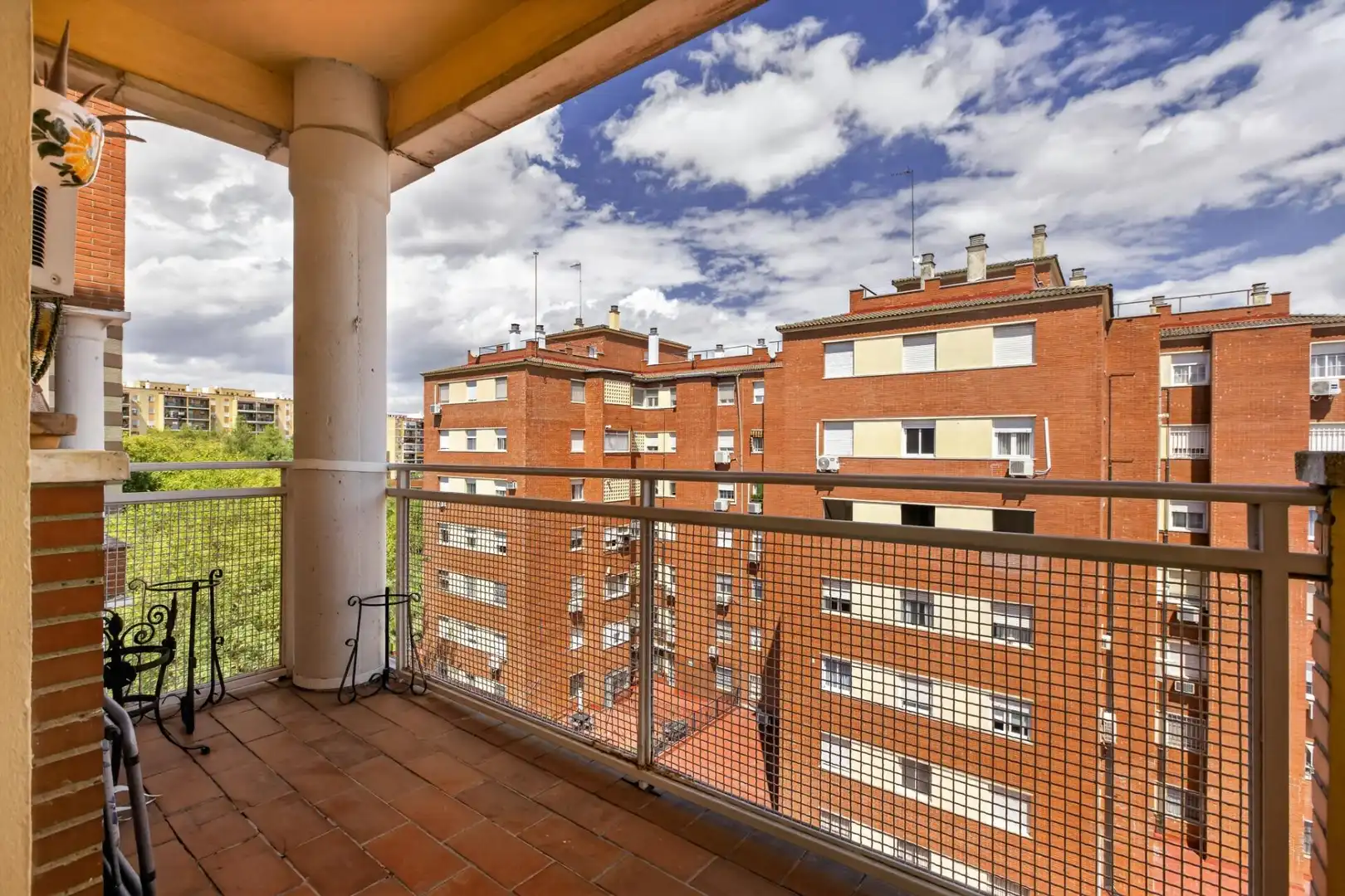Balcony of Flat for sale in  Sevilla Capital  with Air Conditioner, Terrace and Furnished