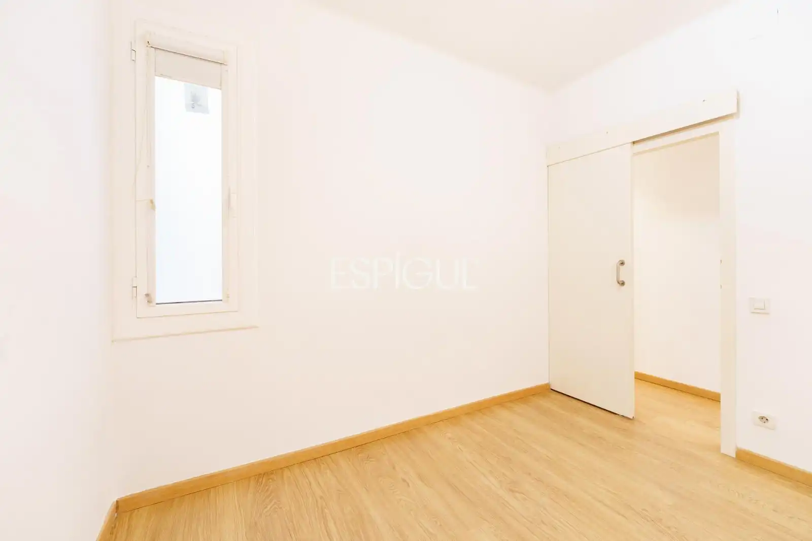 Schlafzimmer von Wohnung zum Verkauf in Barcelona mit Heizung, Parkett und Terrasse